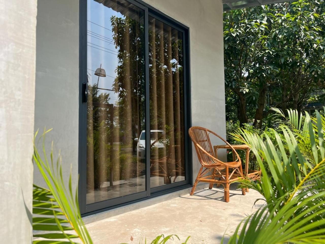 Banyan Tree Hostel Kampot Exterior foto