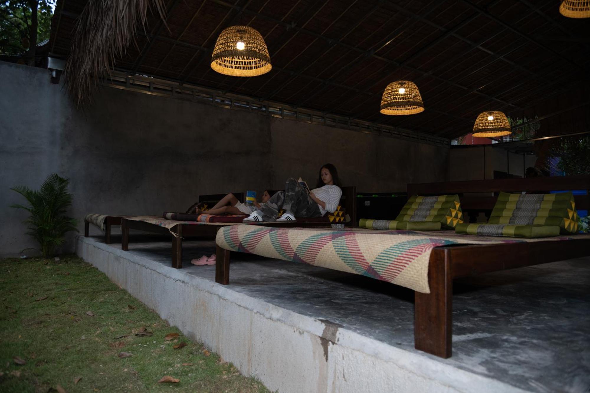 Banyan Tree Hostel Kampot Exterior foto